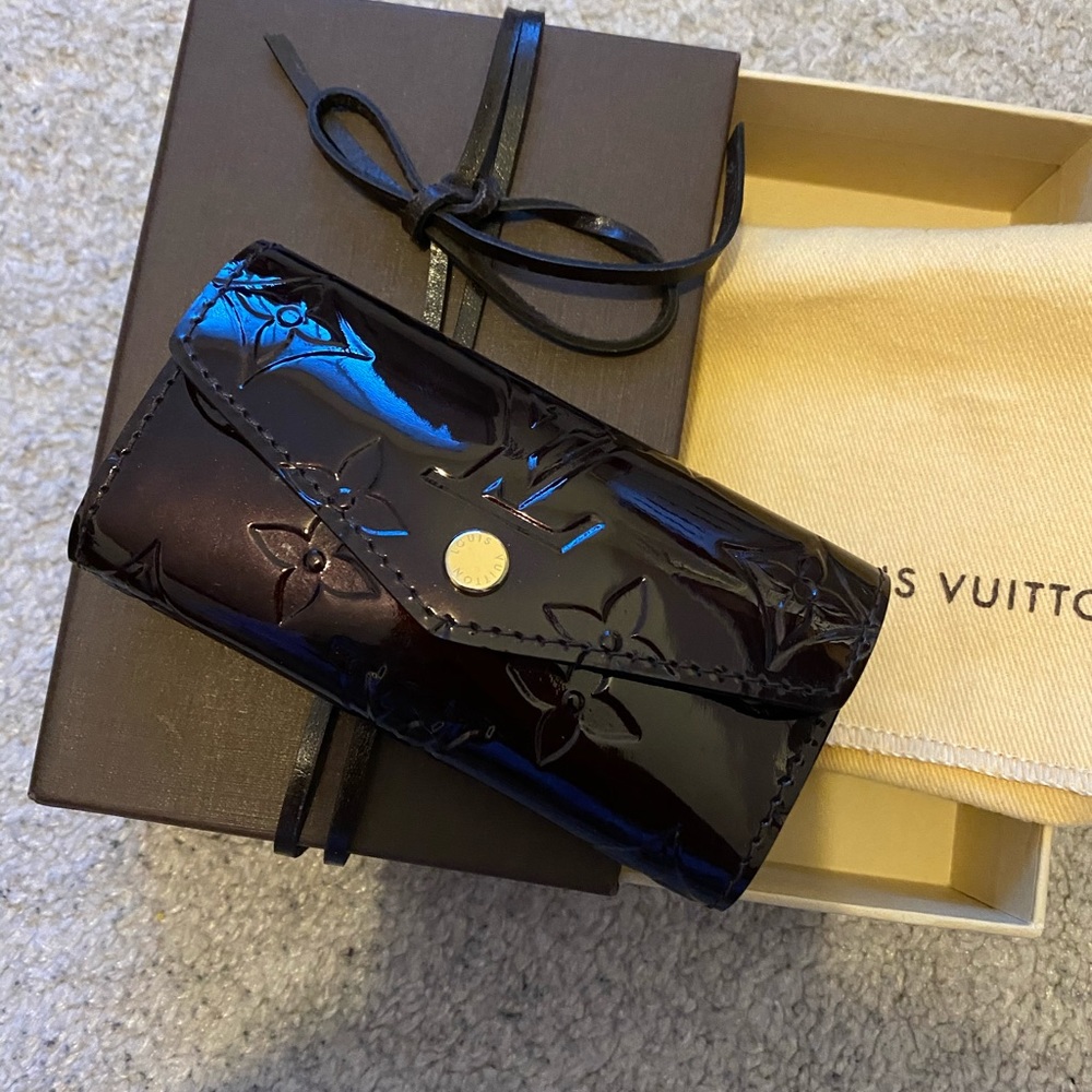 Louis Vuitton Key holder